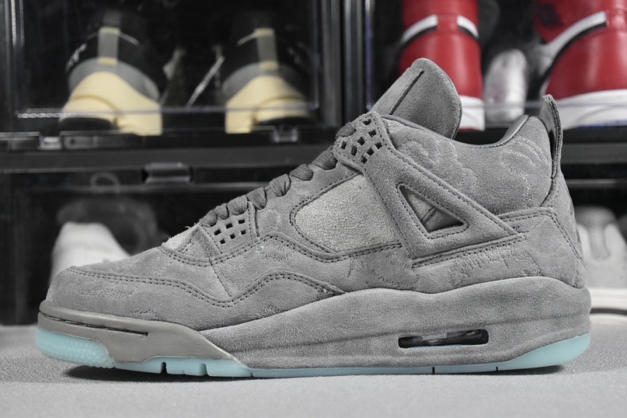 KAWS x Air Jordan 4 Retro 'Cool Grey' - SneakerCharter.com