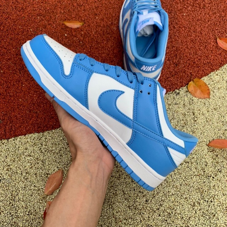 dunk low university blue on feet