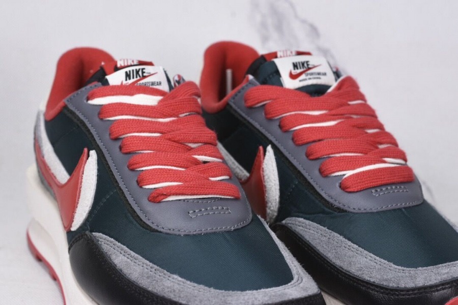 midnight spruce sacai