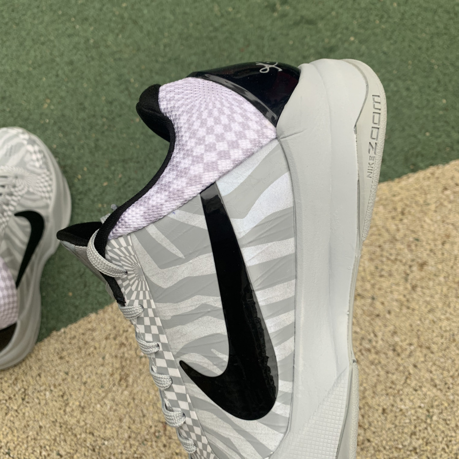 kobe ad demar derozan pe