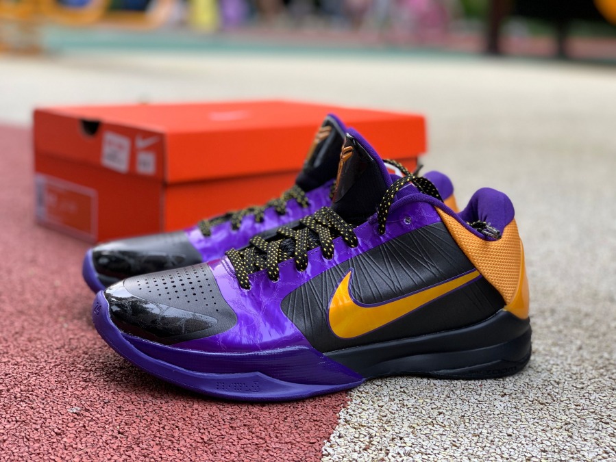 Zoom Kobe 5 X 'Lakers Away' - SneakerCharter.com