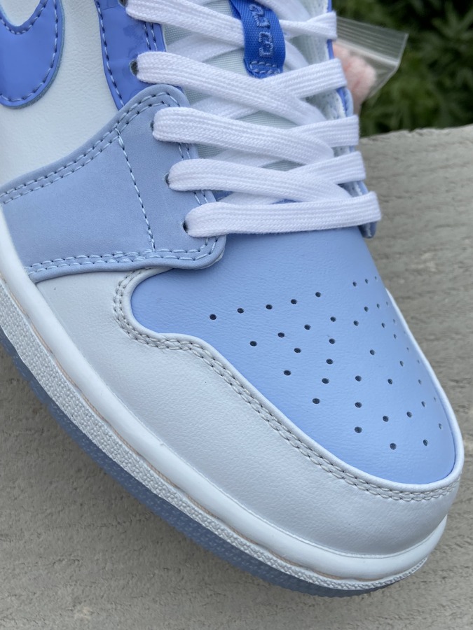 low mighty swooshers