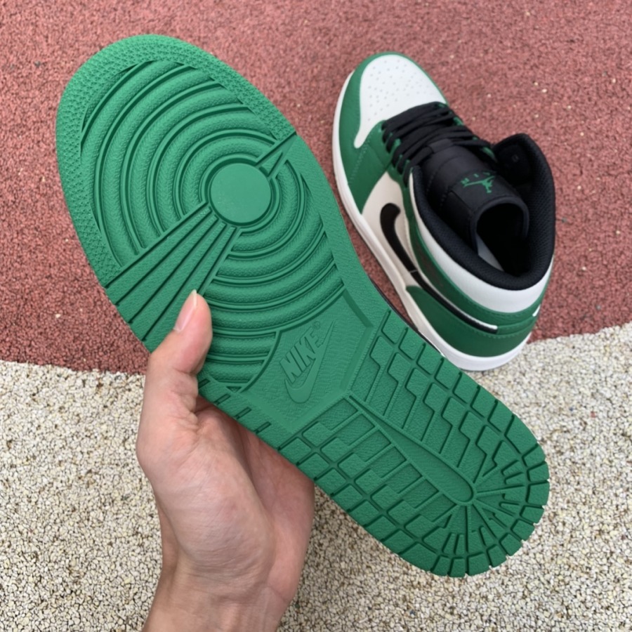 Air Jordan 1 Mid 'Pine Green' - SneakerCharter.com