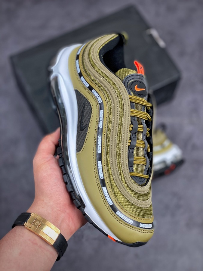 undefeated air max militia green