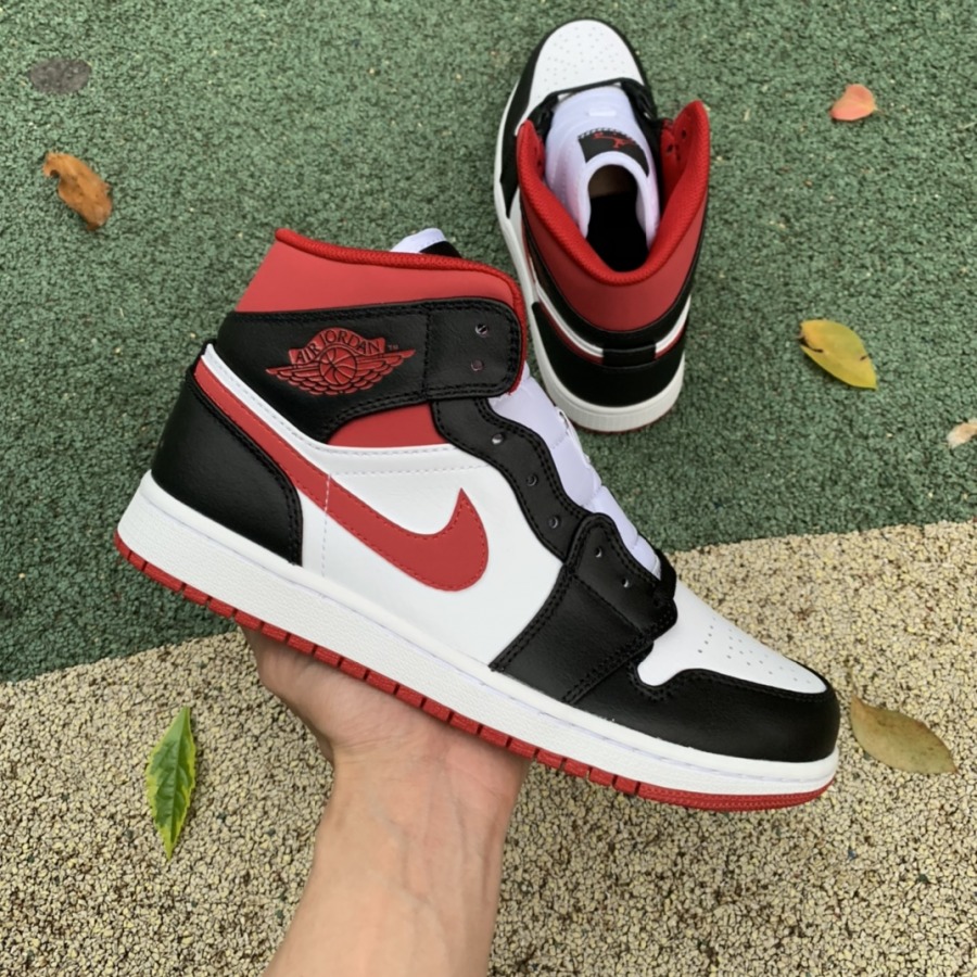 Air Jordan 1 Mid 'Black Gym Red' - SneakerCharter.com