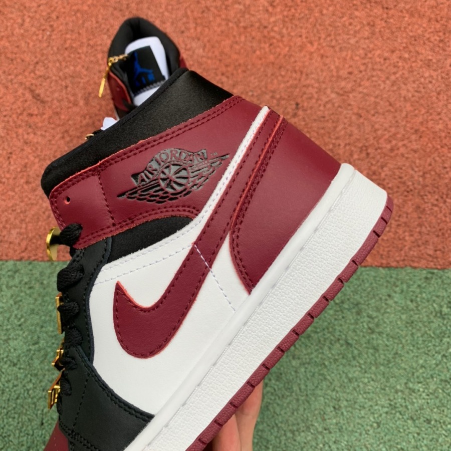 womens jordan 1 mid gold pendants