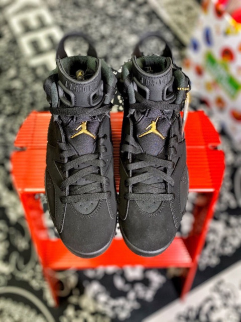 Air Jordan 6 Retro 'Defining Moments' 2020 - SneakerCharter.com