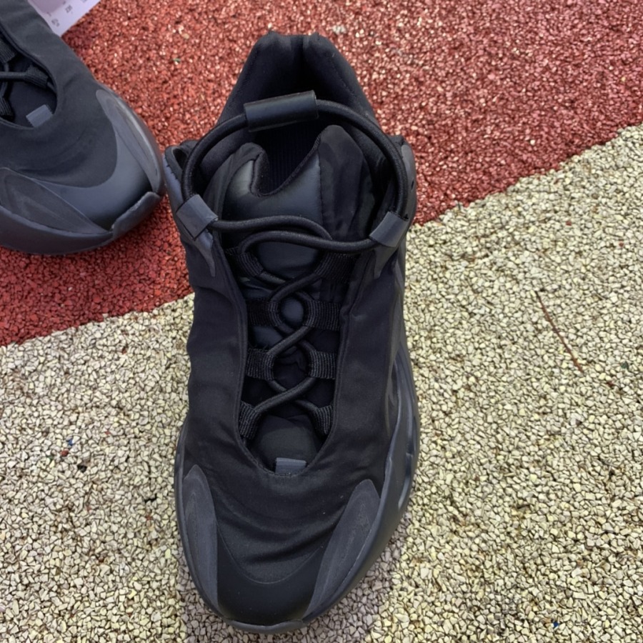 Yeezy Boost 700 MNVN 'Triple Black' - SneakerCharter.com