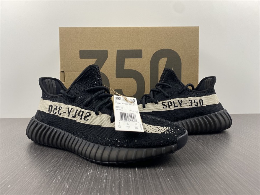 yeezy oreo v2