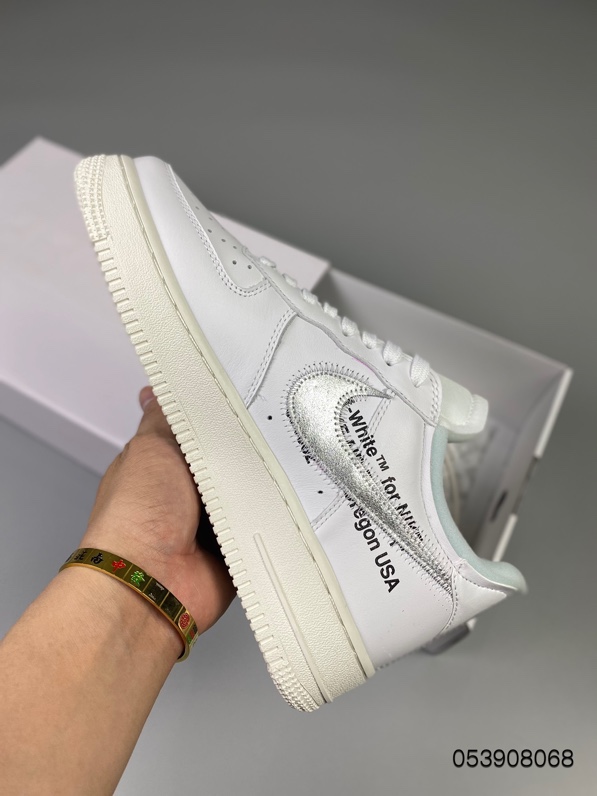 triple black vapormax plus