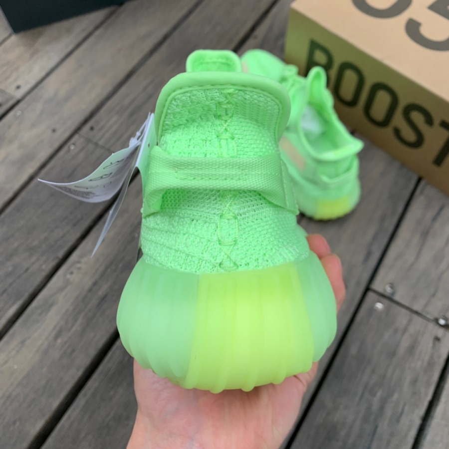 yeezy boost 350 v2 gid glow