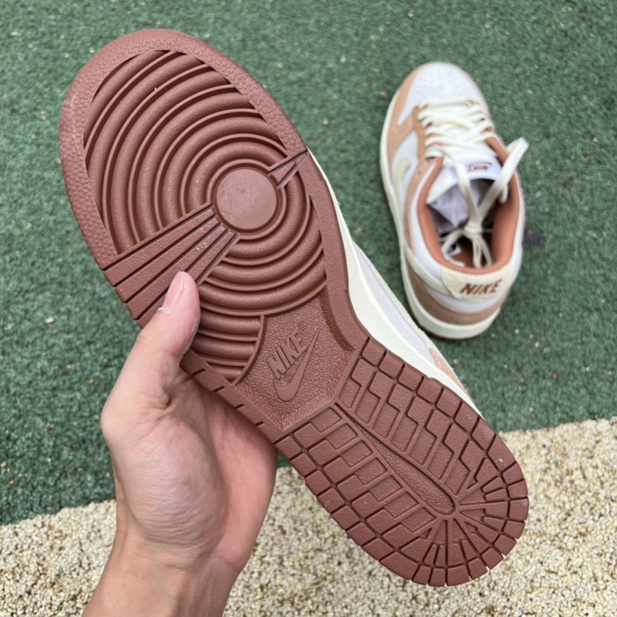 dunk low premium medium curry