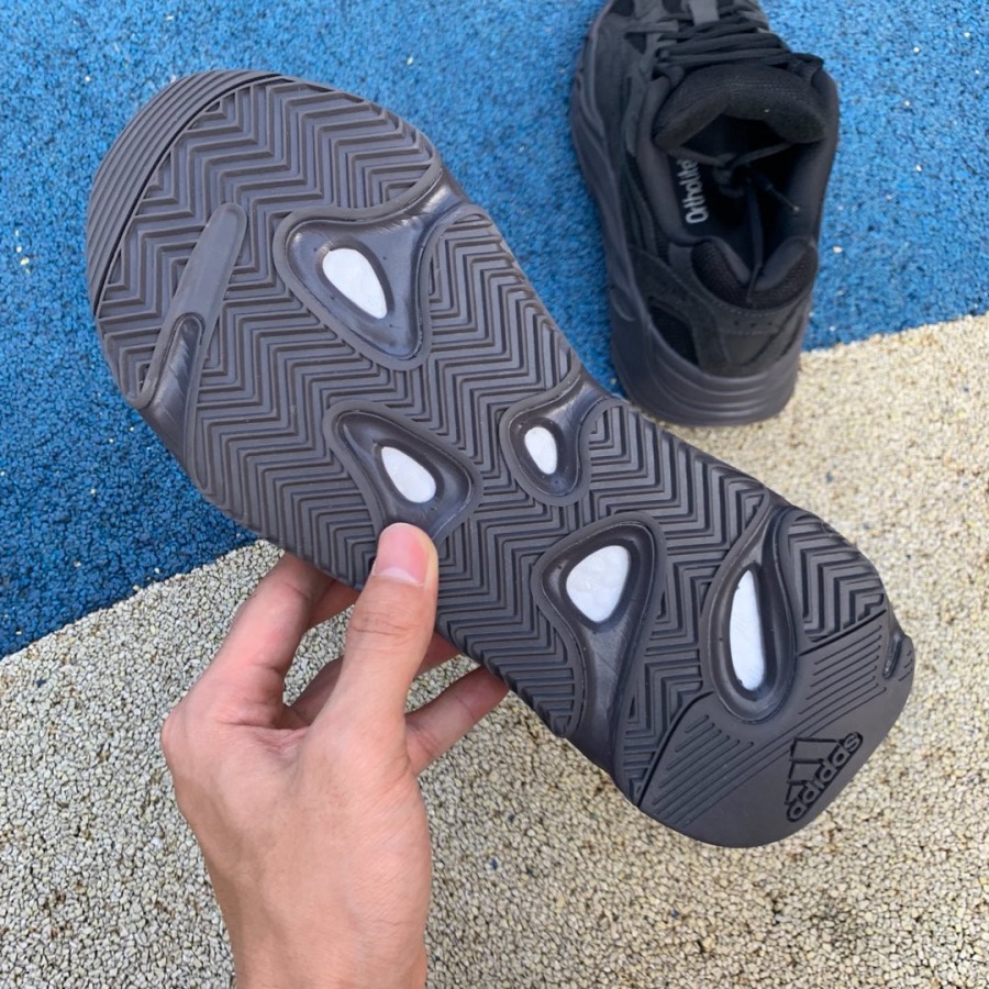 yeezy 700 v2 vanta stockx