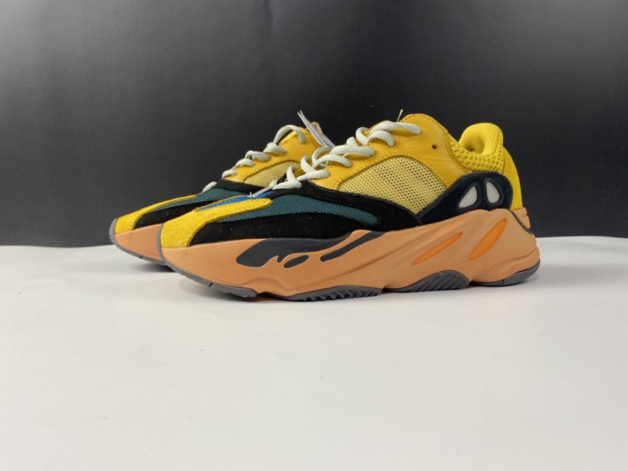 yeezy 700 wave runner sun