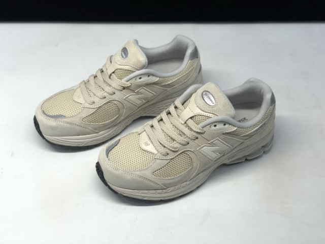 New Balance 2002 'Bone' - SneakerCharter.com