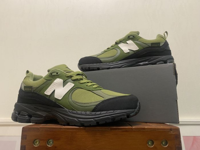The Basement x New Balance 2002R 'Moss Green' - SneakerCharter.com