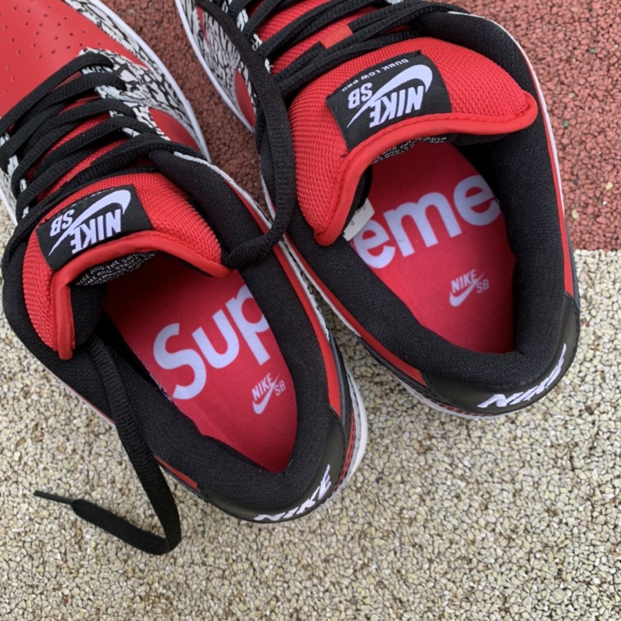 Supreme x Dunk Low Premium SB 'Red Cement' - SneakerCharter.com