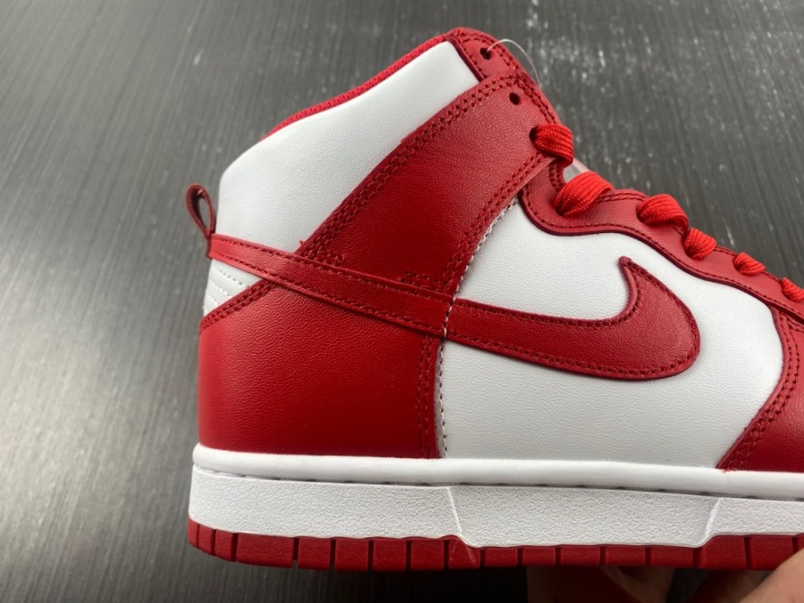 sb dunk championship red