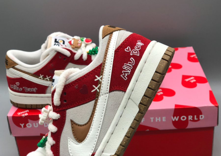 dunk low christmas