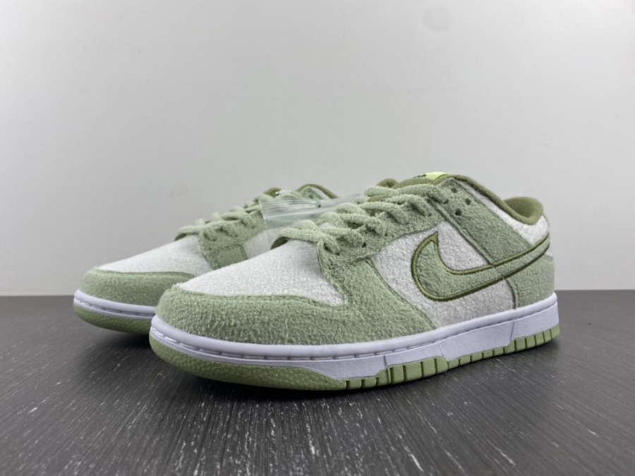 Dunk Low SE 'Fleece Honeydew'