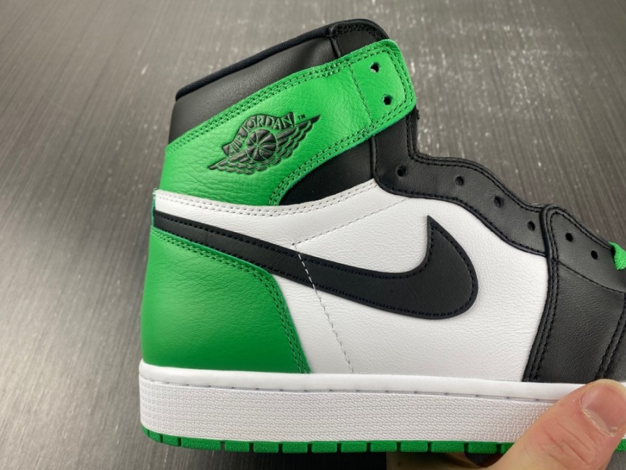 Air Jordan 1 Retro High OG 'Lucky Green' - SneakerCharter.com